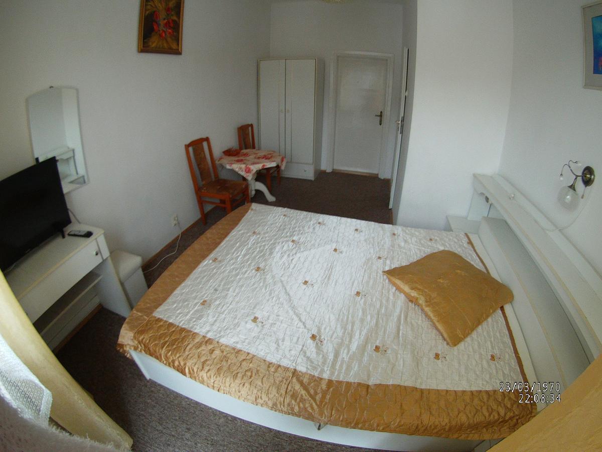 克雷尼察Domy Wczasowe Tryumfy住宿加早餐旅馆 外观 照片